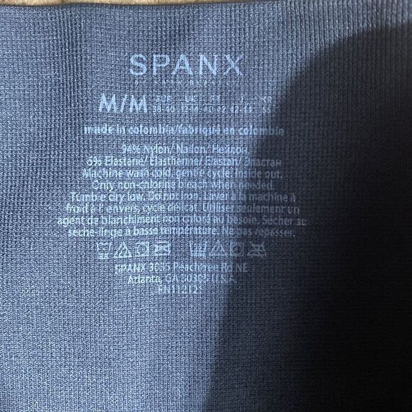 Spanx look at me now seamless high rise black camo leggings medium - Picture 4 of 4